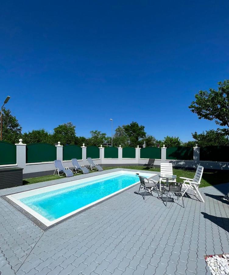 Апартаменты Atemberaubendes Loft Mit Pool Вена Экстерьер фото